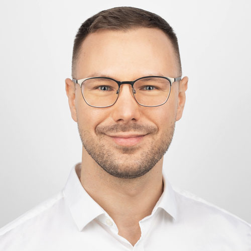 Dr. Stefan Baumanns